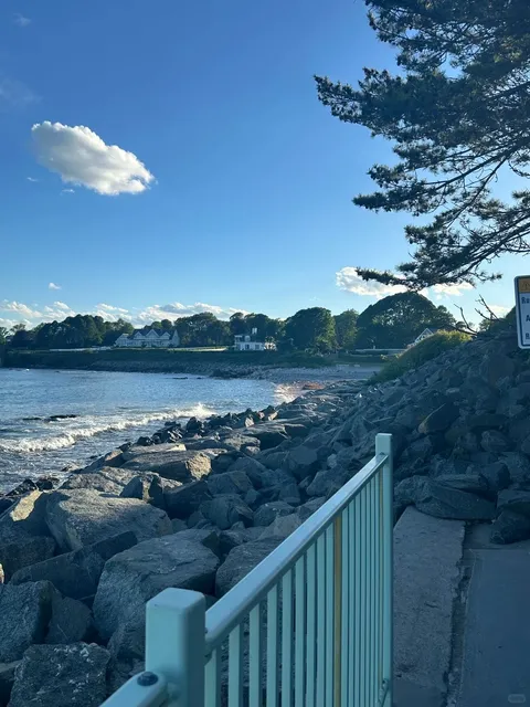 A Leisurely Day Wandering in Rhode Island 🌞