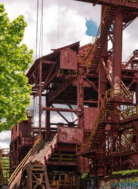 🔨 Carrie Furnace | A Monument to the Steel City's Industrial Might