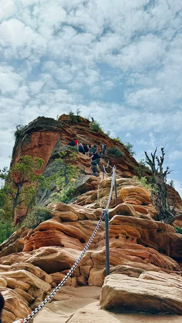 🏔️ Zion National Park & Angels Landing Trail: A Thrill-Seeker’s Bible