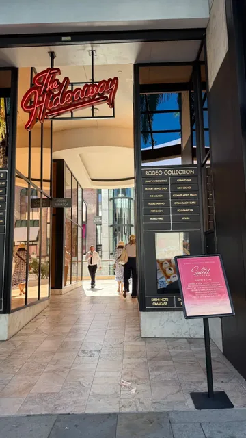 Hidden Restaurant on Rodeo Drive in Beverly Hills｜Celebrity Favorite 