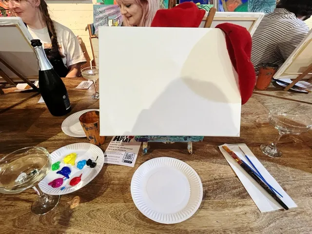 📍 London | Cay Tre