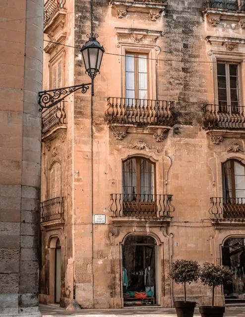  Lecce: A Baroque Fairytale in Stone