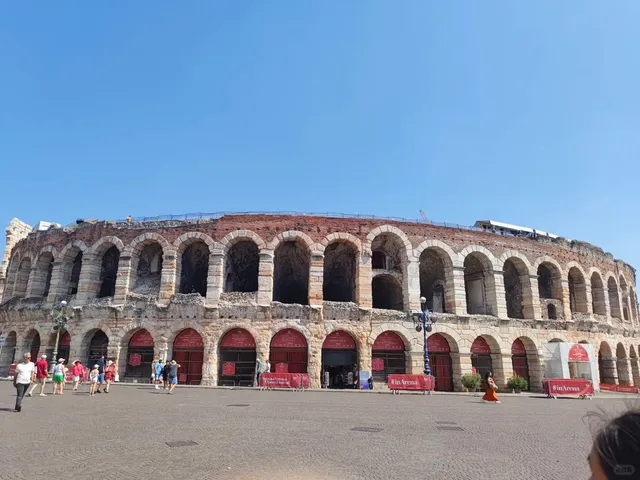 🇮🇹 Verona Travel Guide: A Timeless Love Story