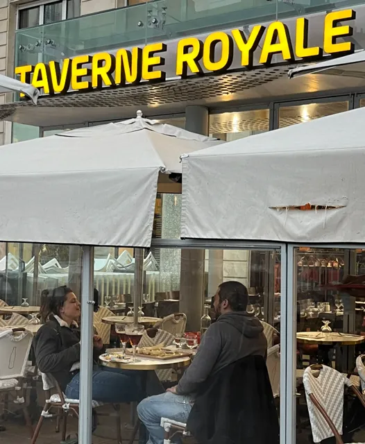 ​​🇫🇷 Nantes | La Taverne Royale: A Classic French Feast! 🍖🔥​​