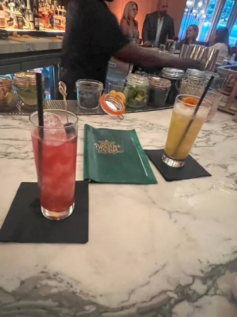 An Amazing Anniversary Stay! 🌹✨