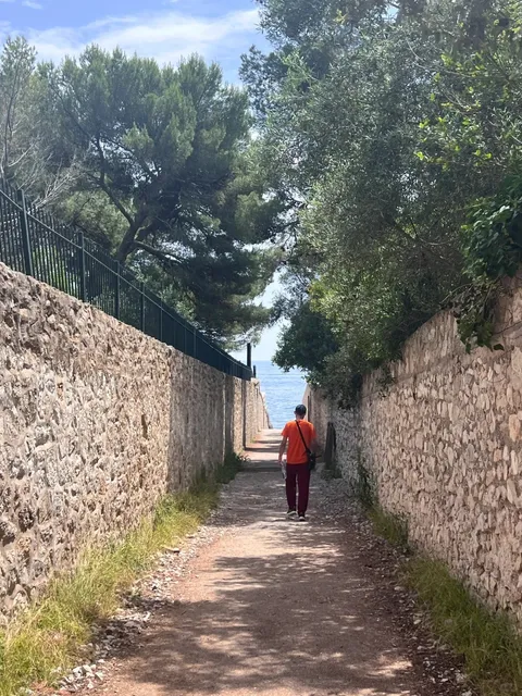 🇫🇷 Tiny Antibes Hike? Nailed It! 🥾✨