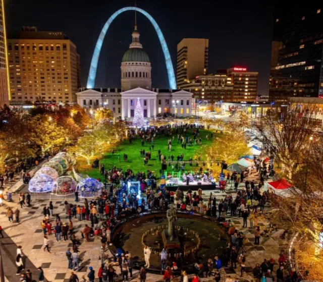 St. Louis Winter Date: The Winter Wonderland of Kiener Plaza