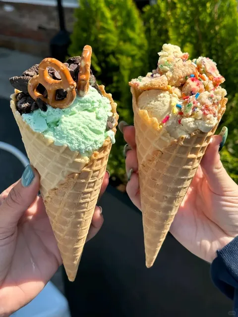 OMG! This Miami Ice Cream Shop is an Absolute Blessing! 🍧