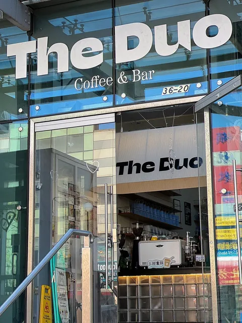 The Duo | Fluffy Strawberry Sandwiches & Pistachio Lattes 🍓☕