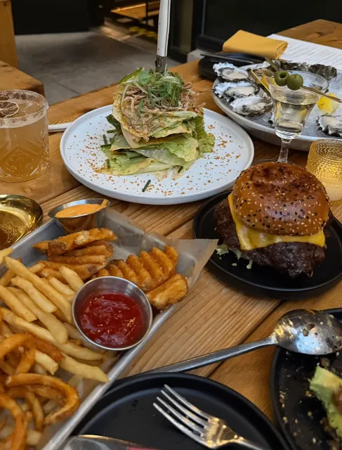 Portland | Cozy Snack Bar Perfect for a Casual Drink 🍸