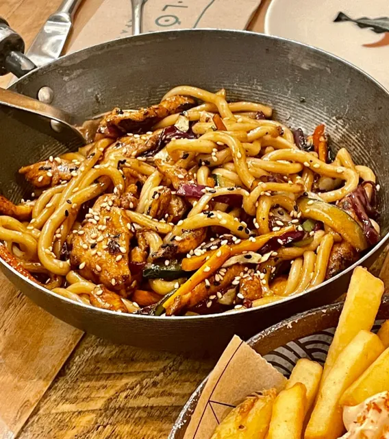 🇪🇸 This restaurant in Seville is really delicious!