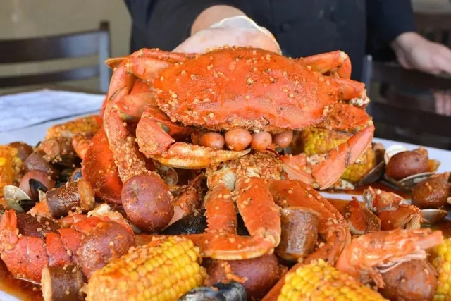 What to Eat in Chicago | Trendy Wicker Park Food Guide 🍜