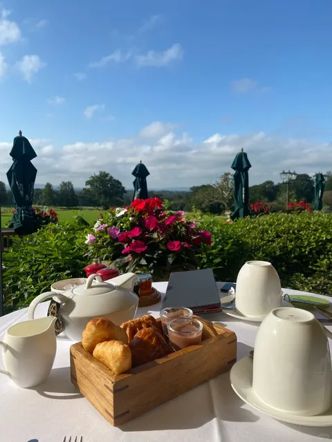 🇬🇧 London Weekend Escape | A Hidden Paradise Just 2 Hours Away 🍃✨