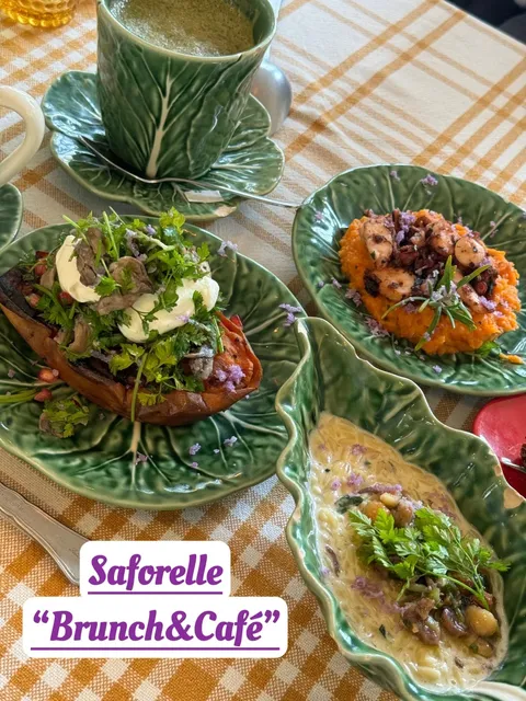 Hidden Brunch Gem in a Parisian Park