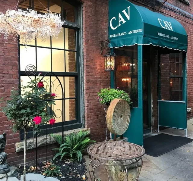 A Vintage-Style Art Restaurant in Providence