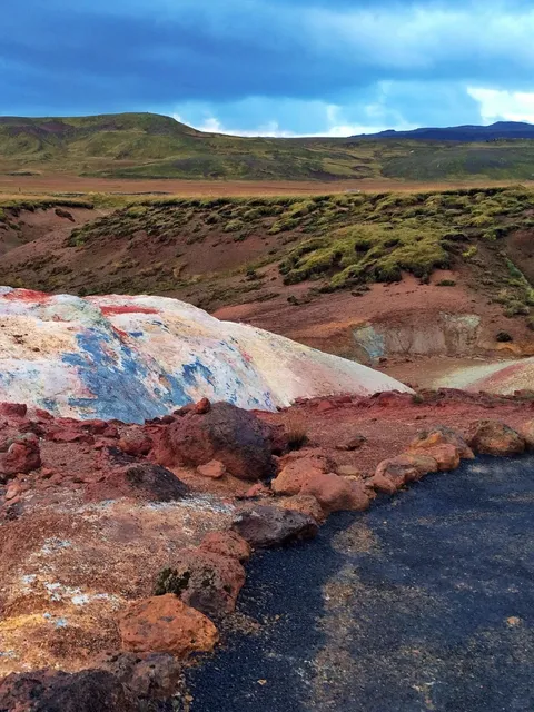 🇮🇸 Iceland's Must-Visit Hidden Gem: The Lake Mývatn Area