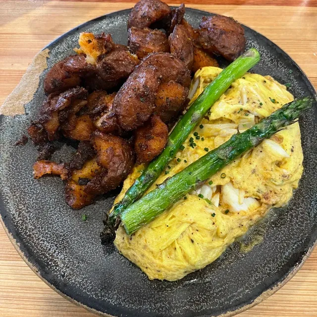 New Orleans Food & Travel Diary | Amazing Food... But Sights? Meh 😅