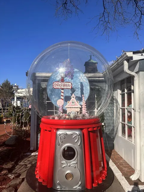 The charming Christmas village and town on Long Island, New York 🎄🎄