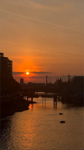 🇬🇧 London Beyond Big Ben: Hidden Gems & Local Hangouts