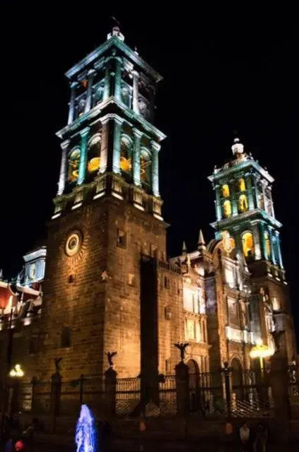 Catedral de Puebla: Where Angels Lifted Bells 🏰🔔