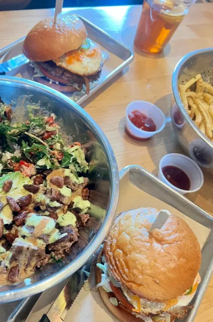 Hopdoddy Burger Bar in Texas is Delicious 😋