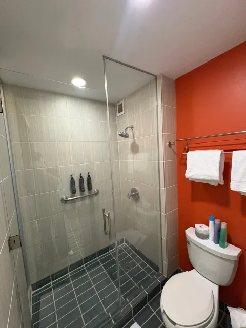 A Safe & Enjoyable Stay at Aloft! 🎶🏨