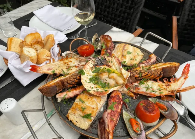 🇧🇷 St Paul Rufino's Seafood