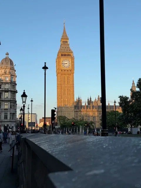 🇬🇧 A Golden Week in London