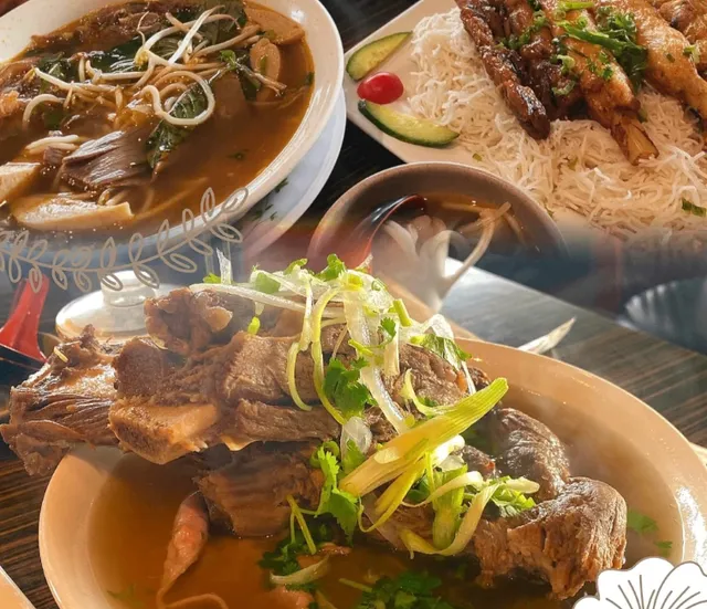 Burnaby’s Must-Try Vietnamese Spot | Pho Century Review