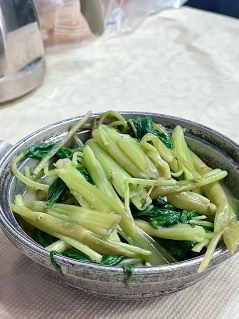 Vintage Bar Vibes with Italian Food, Wine & Cocktails 🍸🇮🇹