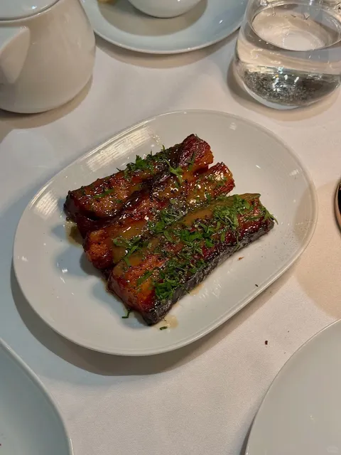 A 200‑Year‑Old Steakhouse in NYC 🥩｜Delmonico’s