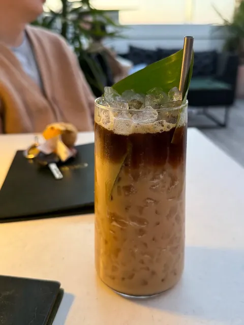 San Francisco | Cavana Rooftop Bar with Breathtaking Sunset Views 🌇🍹