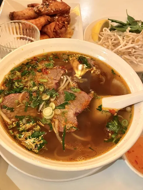 London | Hidden Gem Vietnamese Pho Cay Tre in the Alley