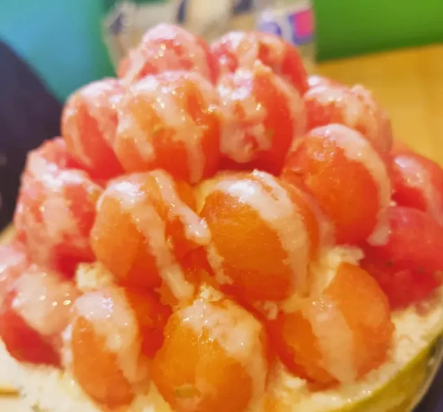 🇨🇦 Victoria's Food Journal · Snowy Village