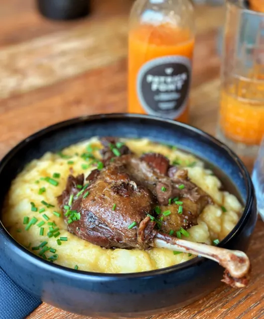 ​​🇫🇷 Lyon Food Adventure: The Best Duck Confit in Town! 🦆​​  ​​