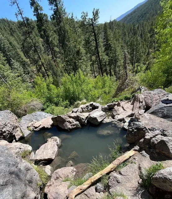 Spence Hot Springs – A Hidden Natural Paradise 🌿♨️