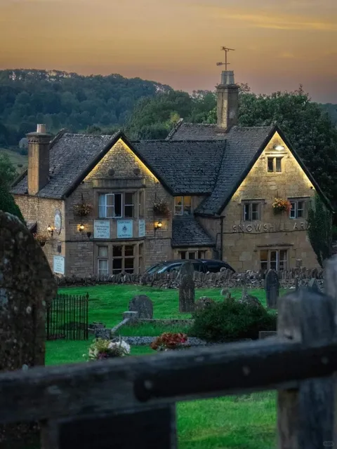 When It Comes to Christmas Markets, Strasbourg Takes the Cake! 🏰✨