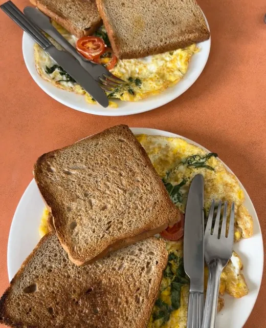  Eat Like This Three Meals a Day, and Every Day Feels Filled 