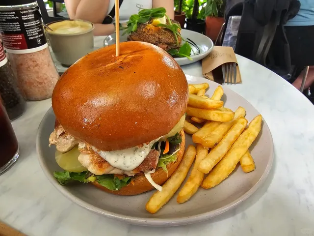 The Brew House | Townsville’s Brunch Oasis ☕️🍳 