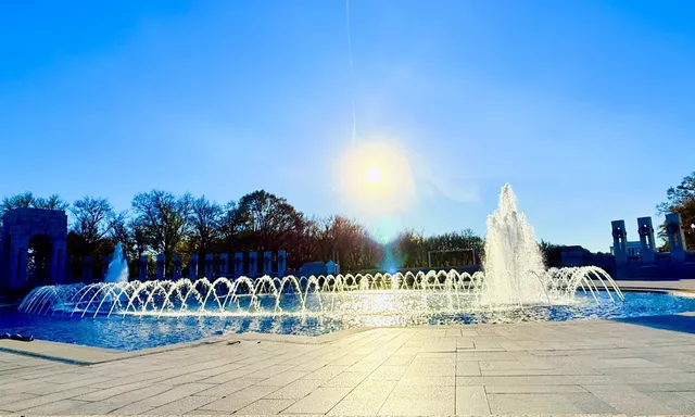 🏛️🇺🇸 Especially in autumn, the solemn yet serene atmosphere