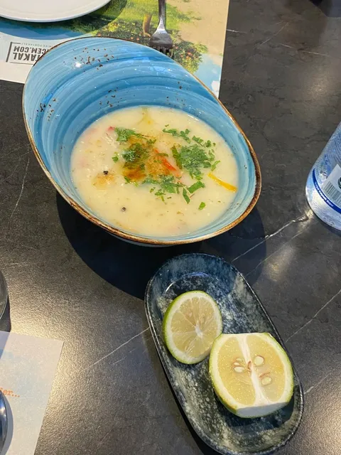 Turkey｜A Random Local's Restaurant Pick on Our Road Trip 🚗💨