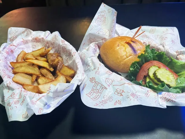 Denver Foodie Guide: Must-Try Eats (With Ratings!) 🍔🍵