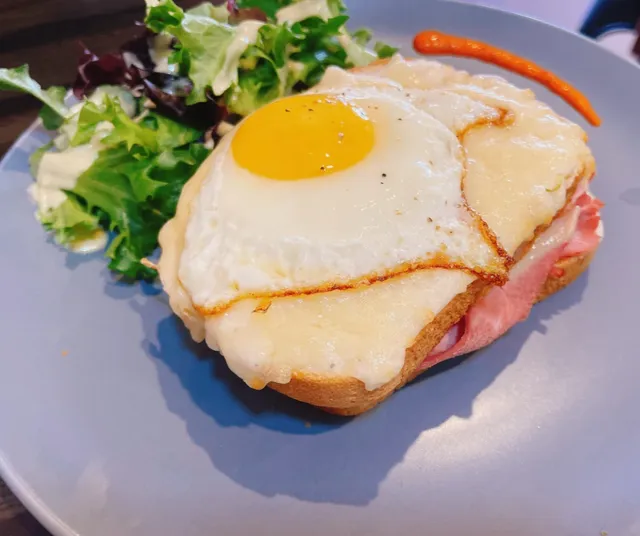 🥐 Palm Springs’ Hidden French Café – L’Atelier Review!  