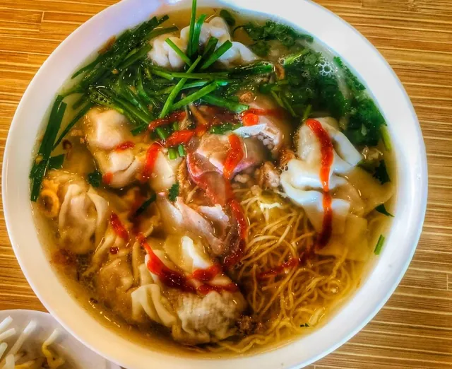 🍜 Quang Restaurant | Minneapolis's Legendary Vietnamese Institution