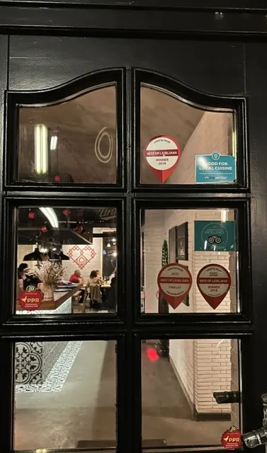 Slovenska Hiša - Figovec: A Local Favorite in Ljubljana