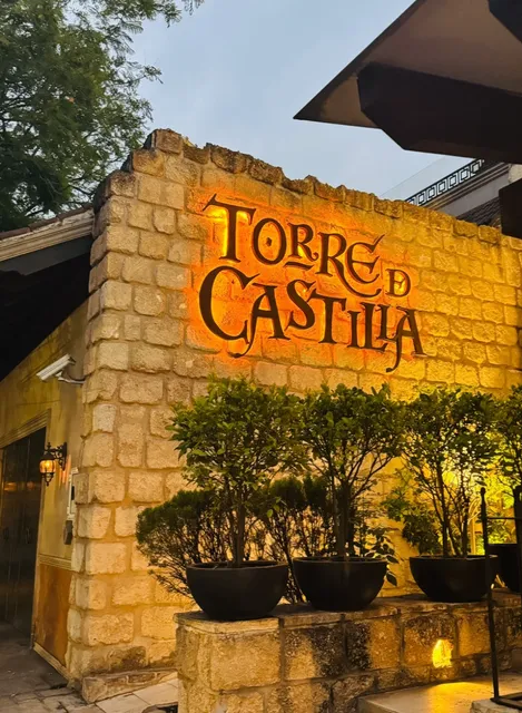 Torre Castilla - A Fairytale Spanish Castle in Mexico City!