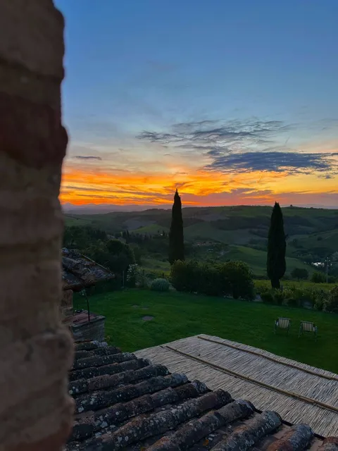 🌄 "Tuscany: Where I'd Love to Spend My Life 💖