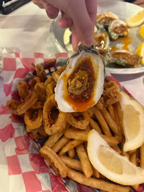 Where to Find Great Seafood in Tulsa? 🦞🍟🌶️