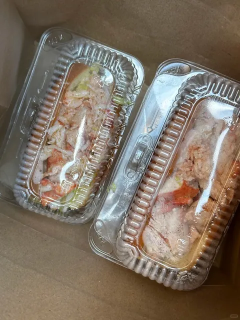 Ordering Lunch in NYC – A Lesson in 12 Languages 🦞📚