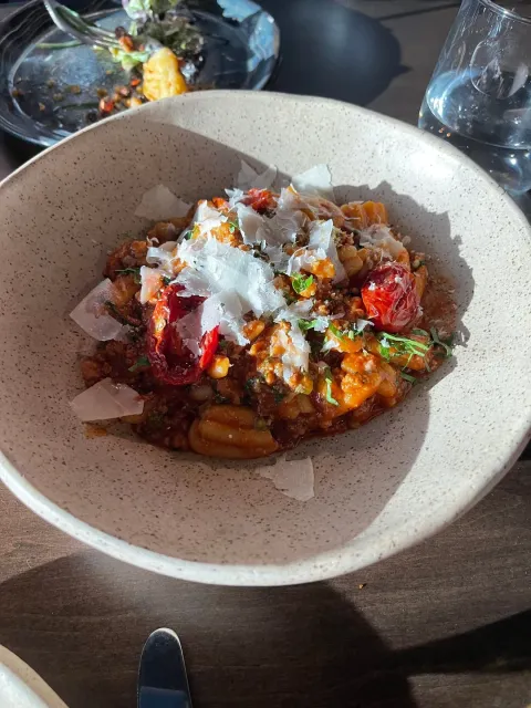 Arts District Foodie Tour – A Delicious & Unforgettable Experience! 🎂